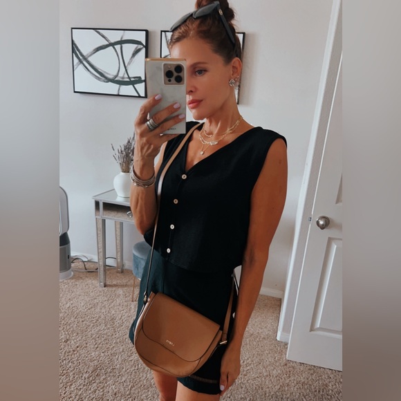 Lodis Tan Crossbody Bag - Picture 7 of 7